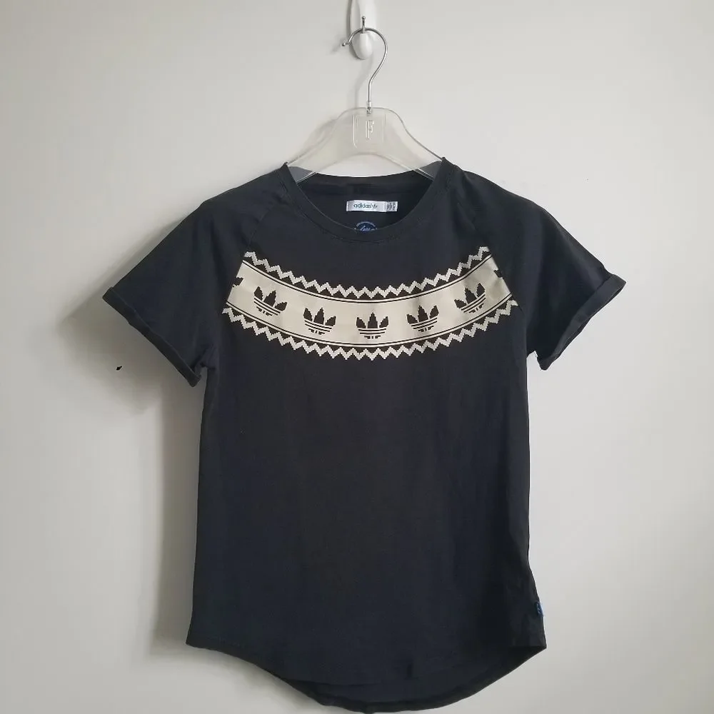 *SOLD* Adidas tee shirt black cream logo sz XS - Picture 6 of 6